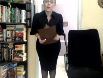 الحمار الكبير جبهة مورو، فيرونيكا رينيه هو الحصول مارس الجنس من الظهر، بينما هي في مكتبها