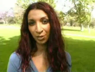 سارة جاي مذهلة سمراء المغنية مارس الجنس خارج من قبل بي بي سي