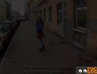 امرأة سمراء التشيكية في سن المراهقة مارس الجنس من الصعب